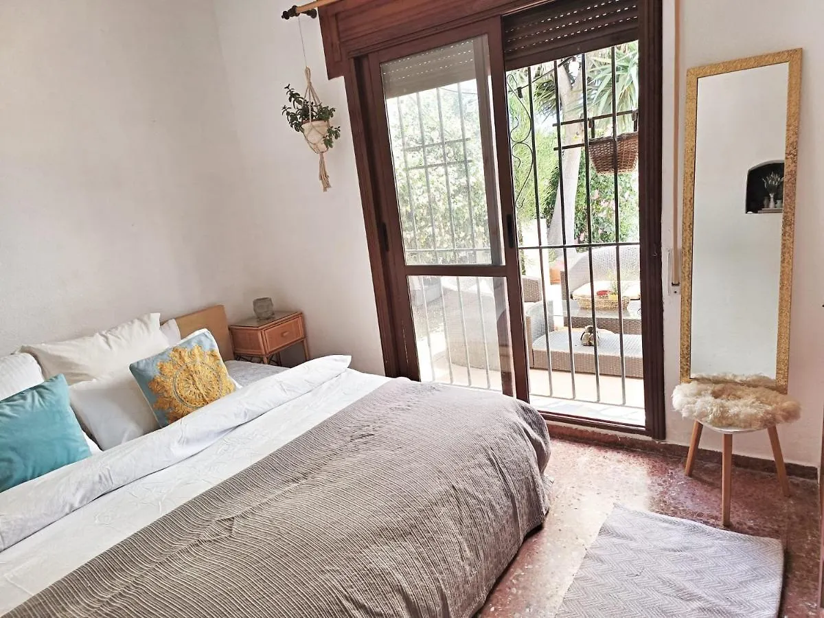 Villacats: Habitacion Con Bano Privado Y Piscina Aguadulce